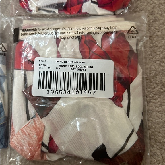 4 X Soma Vanishing Edge Microfiber Boy short, $72 value - Picture 3 of 4